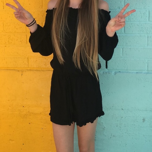 2/$15 • BRANDY MELVILLE ROMPER - Picture 4 of 8